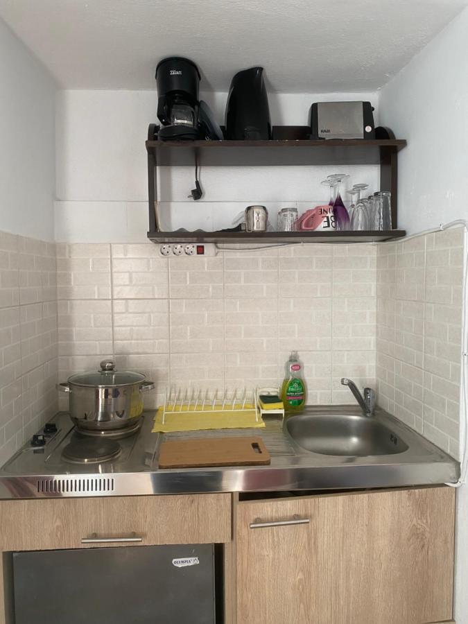 Dioni Hotel Chania  ภายนอก รูปภาพ